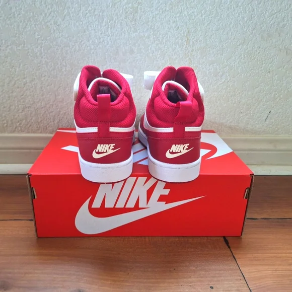 Nike